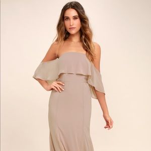 Lulus cold-shoulder maxi dress